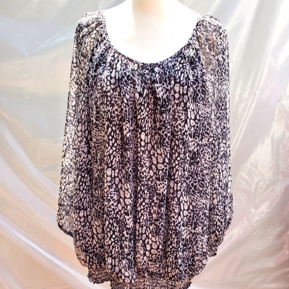 Cathy Daniel's printed sheer 3/4 sleeve blouse, 2X